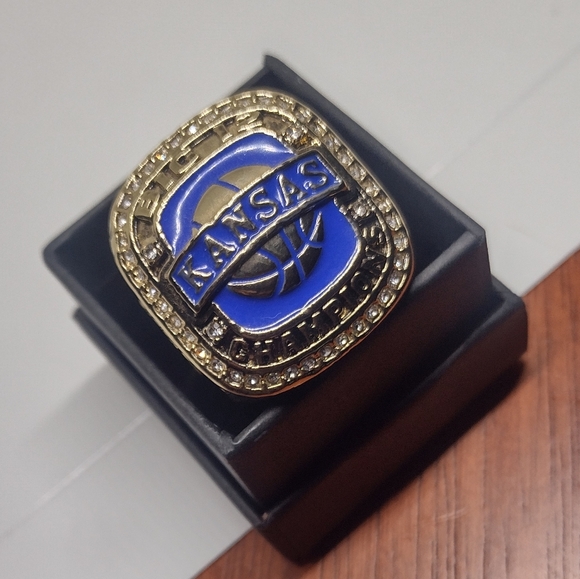 KANSAS JAYHAWKS 2013 BEN MCLEMORE BIG 12 CHAMPIONSHIP MENS SIZE 10.5 RING w/BOX - Picture 13 of 16